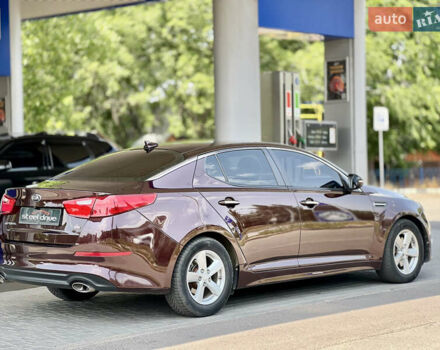 Червоний Кіа Оптіма, об'ємом двигуна 2.4 л та пробігом 184 тис. км за 9499 $, фото 6 на Automoto.ua