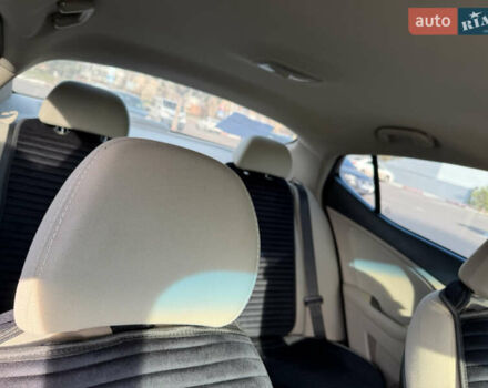 Красный Киа Оптима, объемом двигателя 2.36 л и пробегом 177 тыс. км за 8700 $, фото 5 на Automoto.ua