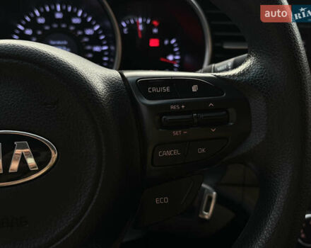 Червоний Кіа Оптіма, об'ємом двигуна 2.36 л та пробігом 116 тис. км за 9999 $, фото 9 на Automoto.ua