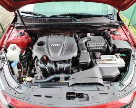 Красный Киа Оптима, объемом двигателя 2.4 л и пробегом 124 тыс. км за 9000 $, фото 2 на Automoto.ua