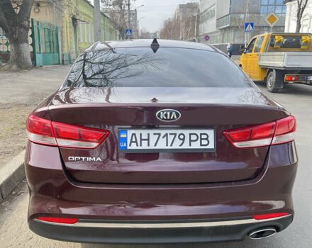 Кіа Оптіма 2016 у Кременчуге на Automoto.ua Червоний Кіа Оптіма, об'ємом двигуна 2.36 л та пробігом 105 тис. км за 10300 $, фото 2 на Automoto.ua