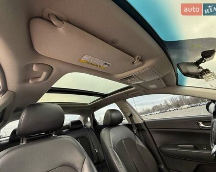 Красный Киа Оптима, объемом двигателя 2.4 л и пробегом 145 тыс. км за 12900 $, фото 12 на Automoto.ua