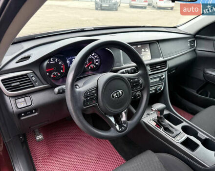 Красный Киа Оптима, объемом двигателя 2.4 л и пробегом 158 тыс. км за 12500 $, фото 19 на Automoto.ua