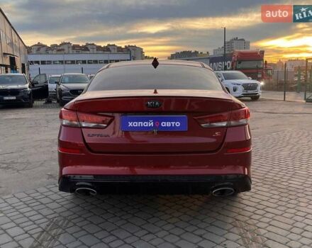 Красный Киа Оптима, объемом двигателя 2.36 л и пробегом 85 тыс. км за 12800 $, фото 5 на Automoto.ua