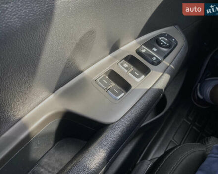 Красный Киа Оптима, объемом двигателя 2.36 л и пробегом 113 тыс. км за 14500 $, фото 15 на Automoto.ua