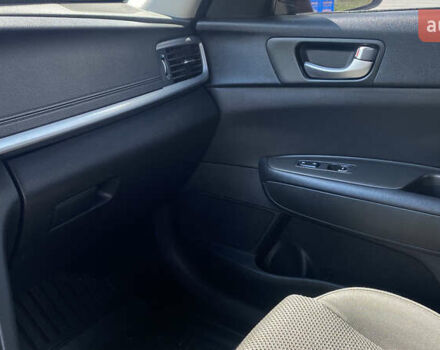 Красный Киа Оптима, объемом двигателя 2.36 л и пробегом 113 тыс. км за 14500 $, фото 39 на Automoto.ua