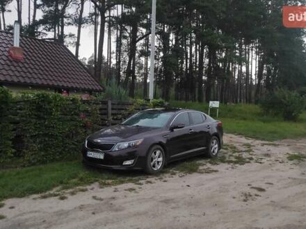 Красный Киа Оптима, объемом двигателя 2.36 л и пробегом 290 тыс. км за 8000 $, фото 1 на Automoto.ua