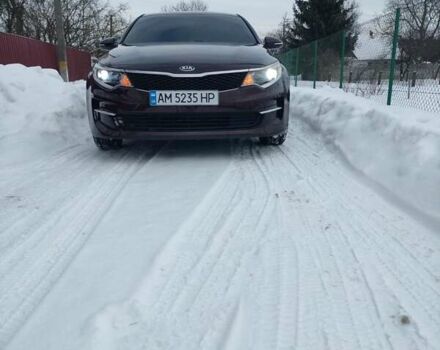 Красный Киа Оптима, объемом двигателя 2.4 л и пробегом 137 тыс. км за 13200 $, фото 1 на Automoto.ua