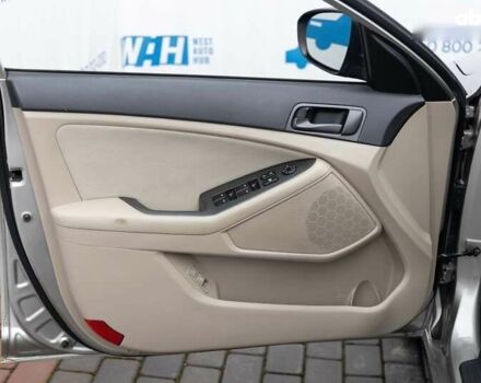 Киа Оптима, объемом двигателя 2.4 л и пробегом 171 тыс. км за 10600 $, фото 11 на Automoto.ua