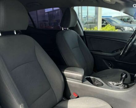 Киа Оптима 2015 в Мукачево на Automoto.ua Киа Оптима, объемом двигателя 0 л и пробегом 103 тыс. км за 10990 $, фото 10 на Automoto.ua