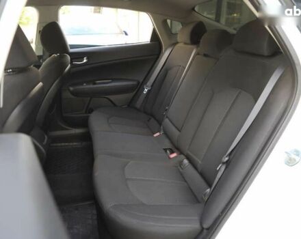 Киа Оптима, объемом двигателя 2.4 л и пробегом 162 тыс. км за 11400 $, фото 5 на Automoto.ua