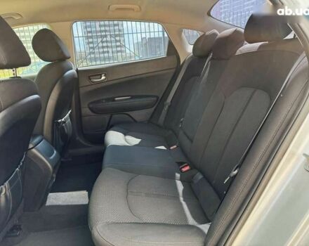 Киа Оптима, объемом двигателя 2.4 л и пробегом 182 тыс. км за 9300 $, фото 16 на Automoto.ua