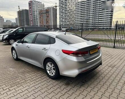 Киа Оптима, объемом двигателя 2.4 л и пробегом 182 тыс. км за 10500 $, фото 4 на Automoto.ua