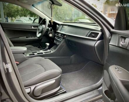 Киа Оптима, объемом двигателя 2.4 л и пробегом 130 тыс. км за 12700 $, фото 8 на Automoto.ua