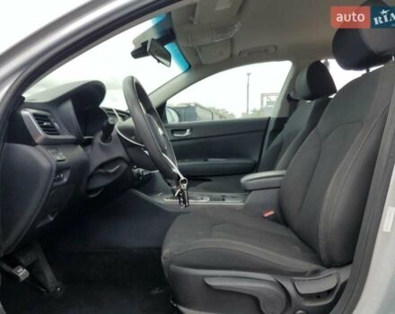 Киа Оптима, объемом двигателя 2.36 л и пробегом 100 тыс. км за 2400 $, фото 6 на Automoto.ua