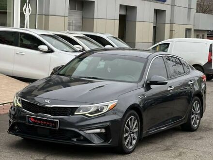 Киа Оптима, объемом двигателя 1.6 л и пробегом 119 тыс. км за 13800 $, фото 1 на Automoto.ua