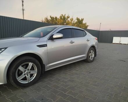 Серый Киа Оптима, объемом двигателя 2 л и пробегом 290 тыс. км за 9000 $, фото 5 на Automoto.ua