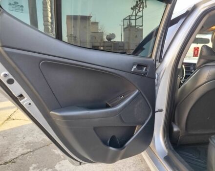 Серый Киа Оптима, объемом двигателя 2 л и пробегом 290 тыс. км за 9000 $, фото 15 на Automoto.ua