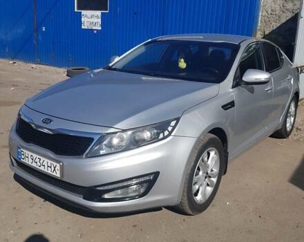 Серый Киа Оптима, объемом двигателя 2 л и пробегом 300 тыс. км за 9300 $, фото 4 на Automoto.ua