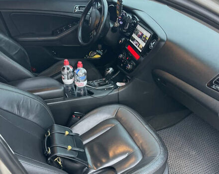 Серый Киа Оптима, объемом двигателя 2 л и пробегом 245 тыс. км за 10500 $, фото 21 на Automoto.ua