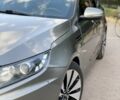 Сірий Кіа Оптіма, об'ємом двигуна 2 л та пробігом 165 тис. км за 10400 $, фото 3 на Automoto.ua
