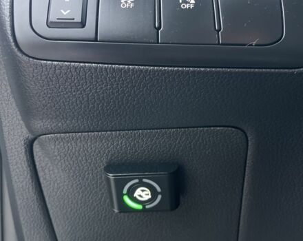 Серый Киа Оптима, объемом двигателя 2 л и пробегом 243 тыс. км за 10500 $, фото 5 на Automoto.ua