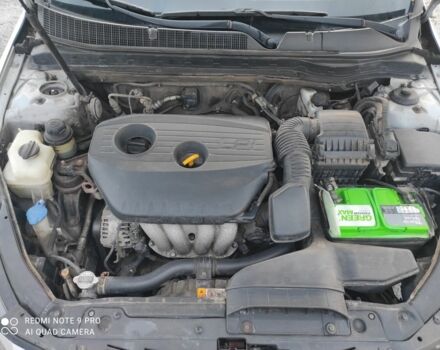 Серый Киа Оптима, объемом двигателя 2 л и пробегом 370 тыс. км за 7100 $, фото 5 на Automoto.ua