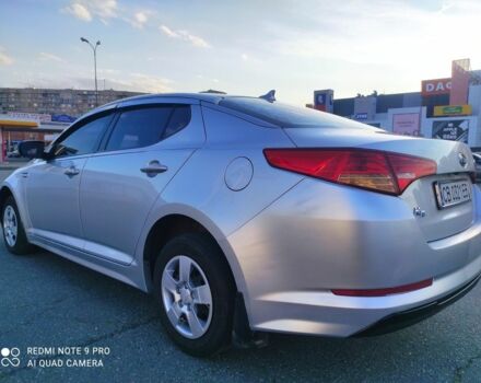 Серый Киа Оптима, объемом двигателя 2 л и пробегом 370 тыс. км за 7100 $, фото 7 на Automoto.ua