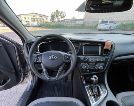 Серый Киа Оптима, объемом двигателя 2.36 л и пробегом 154 тыс. км за 10000 $, фото 7 на Automoto.ua
