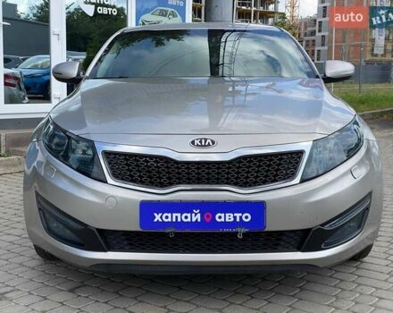 Серый Киа Оптима, объемом двигателя 2 л и пробегом 197 тыс. км за 10500 $, фото 2 на Automoto.ua