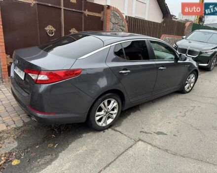 Сірий Кіа Оптіма, об'ємом двигуна 2 л та пробігом 211 тис. км за 10000 $, фото 11 на Automoto.ua