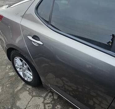 Серый Киа Оптима, объемом двигателя 2.36 л и пробегом 191 тыс. км за 7900 $, фото 5 на Automoto.ua