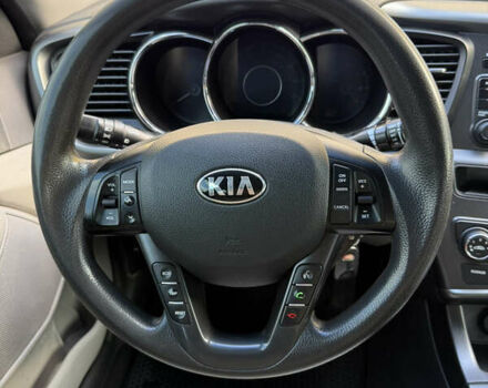 Сірий Кіа Оптіма, об'ємом двигуна 2.36 л та пробігом 196 тис. км за 7500 $, фото 17 на Automoto.ua