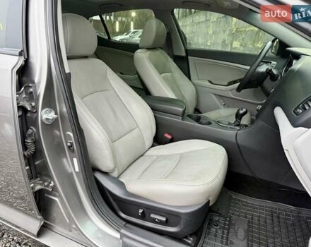 Сірий Кіа Оптіма, об'ємом двигуна 2.36 л та пробігом 151 тис. км за 8900 $, фото 10 на Automoto.ua