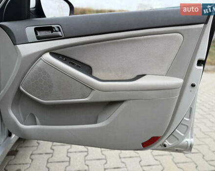 Серый Киа Оптима, объемом двигателя 2.36 л и пробегом 196 тыс. км за 7300 $, фото 21 на Automoto.ua