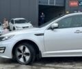 Сірий Кіа Оптіма, об'ємом двигуна 2 л та пробігом 176 тис. км за 9690 $, фото 4 на Automoto.ua