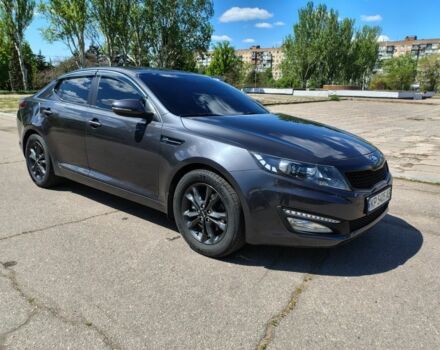 Сірий Кіа Оптіма, об'ємом двигуна 2 л та пробігом 200 тис. км за 10999 $, фото 5 на Automoto.ua