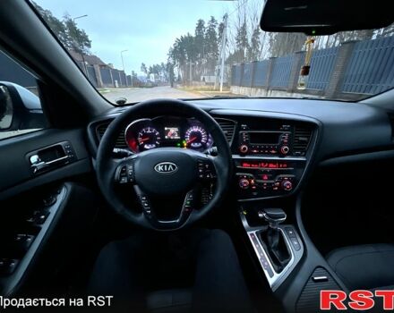 Серый Киа Оптима, объемом двигателя 2 л и пробегом 330 тыс. км за 8300 $, фото 7 на Automoto.ua