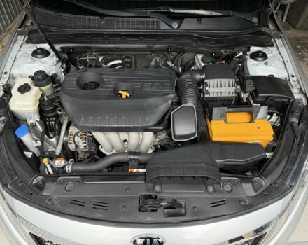 Серый Киа Оптима, объемом двигателя 2 л и пробегом 280 тыс. км за 7500 $, фото 8 на Automoto.ua