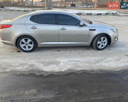 Сірий Кіа Оптіма, об'ємом двигуна 2 л та пробігом 212 тис. км за 8000 $, фото 4 на Automoto.ua