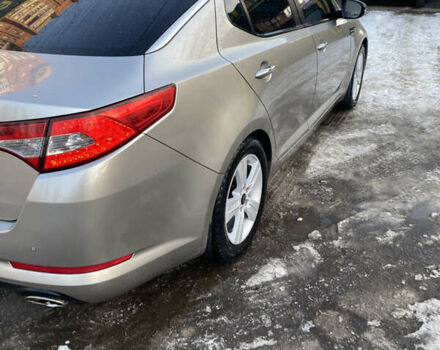 Сірий Кіа Оптіма, об'ємом двигуна 2 л та пробігом 212 тис. км за 8000 $, фото 9 на Automoto.ua