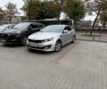 Серый Киа Оптима, объемом двигателя 2 л и пробегом 280 тыс. км за 7500 $, фото 3 на Automoto.ua