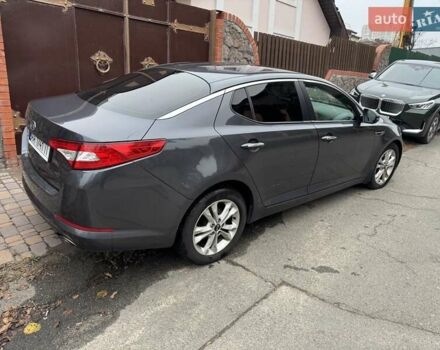 Серый Киа Оптима, объемом двигателя 2 л и пробегом 211 тыс. км за 10200 $, фото 2 на Automoto.ua