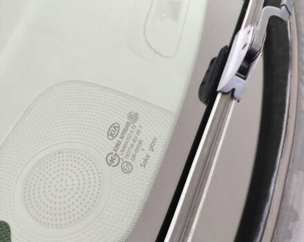 Серый Киа Оптима, объемом двигателя 2.4 л и пробегом 200 тыс. км за 10500 $, фото 45 на Automoto.ua