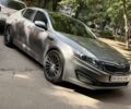 Сірий Кіа Оптіма, об'ємом двигуна 2 л та пробігом 200 тис. км за 9296 $, фото 2 на Automoto.ua