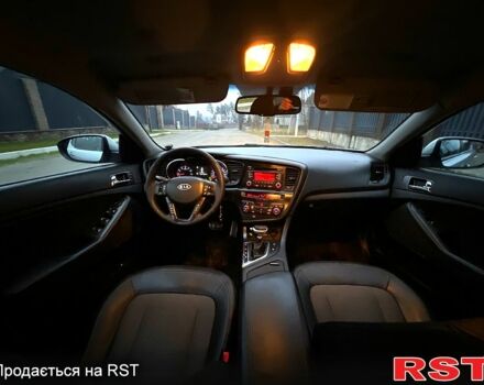 Серый Киа Оптима, объемом двигателя 2 л и пробегом 330 тыс. км за 8300 $, фото 9 на Automoto.ua