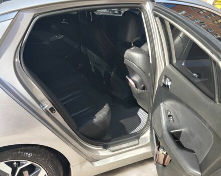 Сірий Кіа Оптіма, об'ємом двигуна 2 л та пробігом 149 тис. км за 10999 $, фото 15 на Automoto.ua