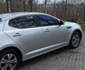 Сірий Кіа Оптіма, об'ємом двигуна 2 л та пробігом 211 тис. км за 8100 $, фото 3 на Automoto.ua