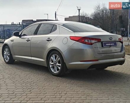 Серый Киа Оптима, объемом двигателя 2 л и пробегом 179 тыс. км за 11700 $, фото 5 на Automoto.ua