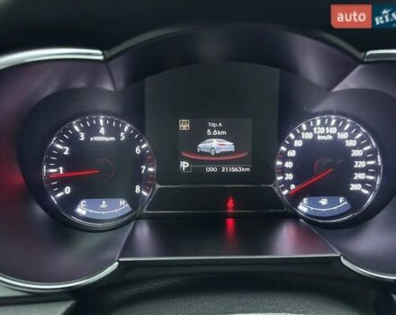 Сірий Кіа Оптіма, об'ємом двигуна 2 л та пробігом 211 тис. км за 10000 $, фото 2 на Automoto.ua